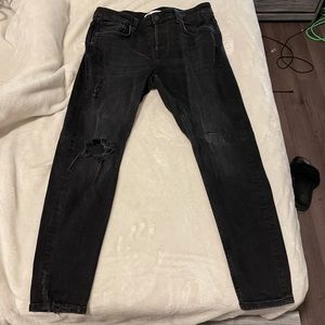 Zara Men’s Ripped Skinny Jeans